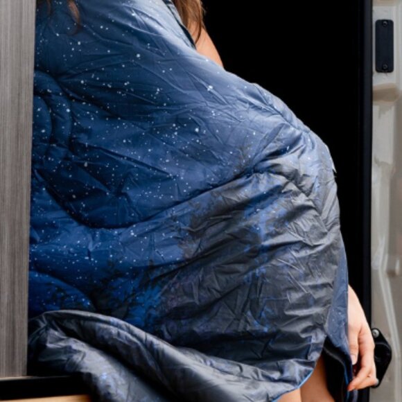 Selk'bag 432 Hz Outdoor Poncho Blanket - Picture 3 of 6